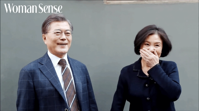 결혼장려하는 문재인 대통령과 김정숙 여사 (feat. 스윗한 눈빛) | 인스티즈