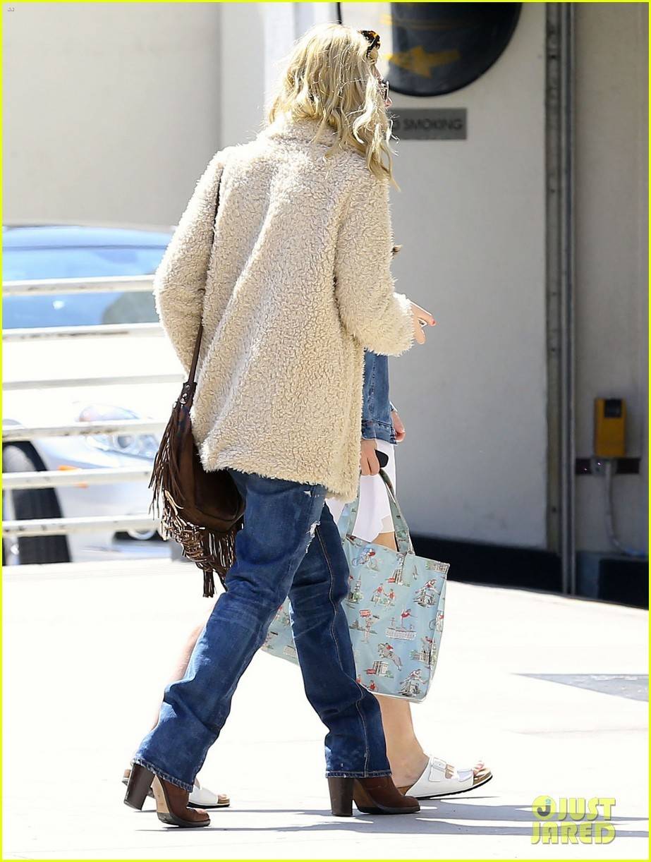 백인들 사이에서도 새하얀 피부를 가진 여배우 | 인스티즈