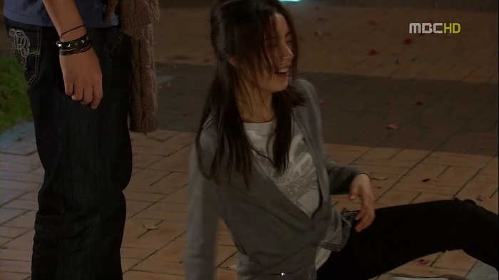 [지붕뚫고하이킥] 떡실신 제조기와 지옥에서 온 식모의 술주정.jpg | 인스티즈