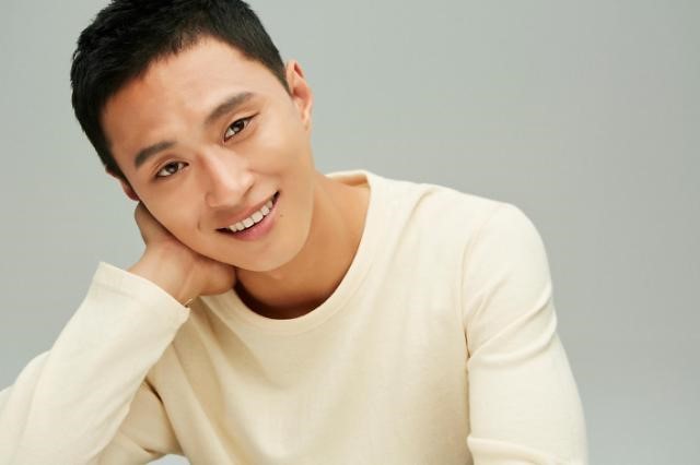 영화 범죄도시 출연전 소속사도 없었는데 무려 김은희 작가 작품이 차기작 | 인스티즈