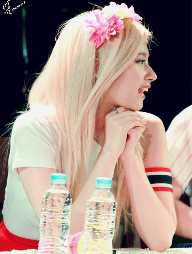 사나의 옆태.JPG | 인스티즈