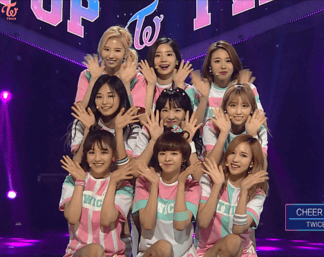 [트와이스] 1주년 기념 멤버 단체 짤 모음.jpg | 인스티즈