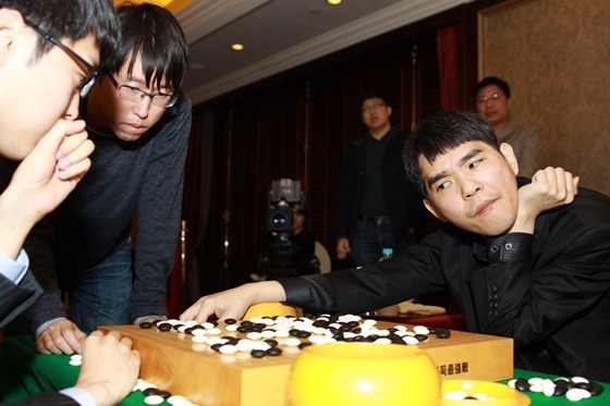 [이세돌] 천재가 집중했을때 눈빛.jpg | 인스티즈