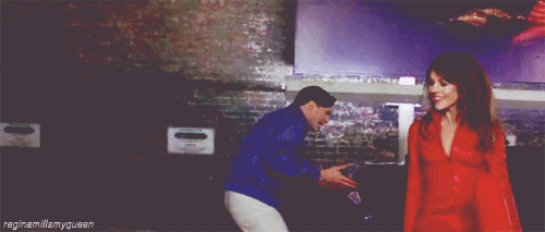 [엘리자베스헐리] 일곱가지 유혹에 나온 악마행(휴 그랜트 구여친) | 인스티즈