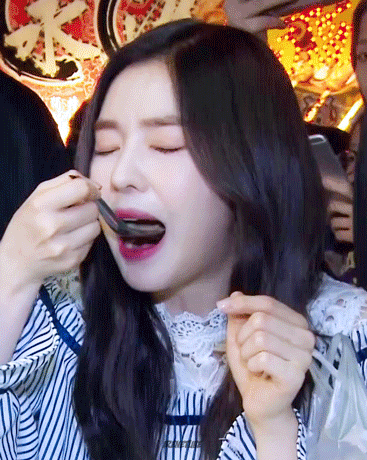음식 먹는 모습도 이쁜 아이린.gif | 인스티즈