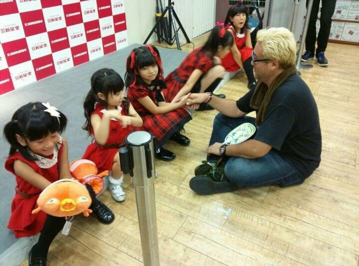 봐도봐도 충격적인 일본여자아이돌 | 인스티즈