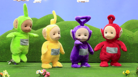 나비 쫓는 텔레토비.jpg (텔레토비 무서워하는 사람 주의) | 인스티즈