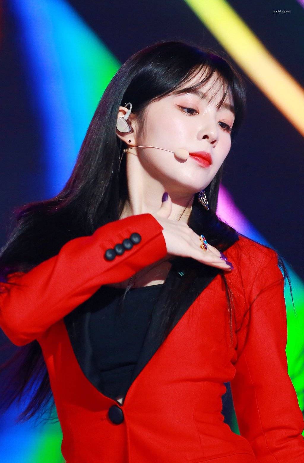 연말에도 예쁜 얼굴천재 아이린.jpg | 인스티즈