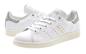 눈사람이 생각나는 흰회 운동화 | 인스티즈