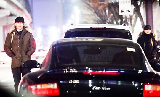 디스패치가 찍은 에릭♥나혜미의 영화관 데이트 | 인스티즈