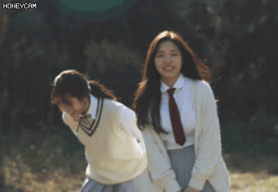 박지원이 갑작스레 껴안자 급 정색하는 노지선.GIF | 인스티즈