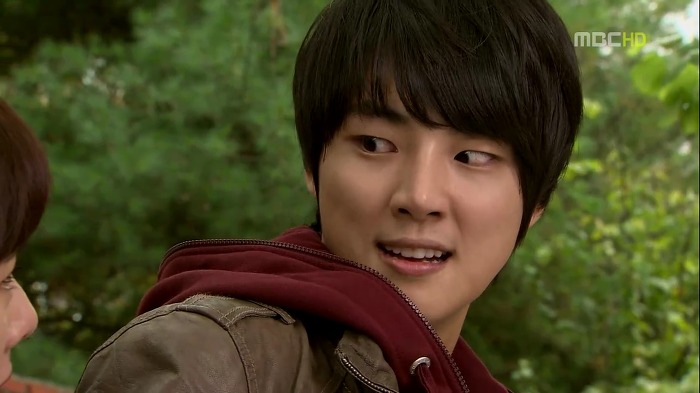 [지붕뚫고하이킥] 띠드버거.jpg | 인스티즈