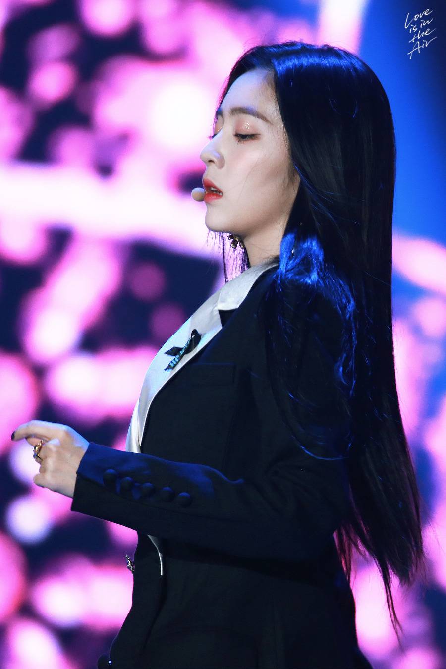 연말에도 예쁜 얼굴천재 아이린.jpg | 인스티즈