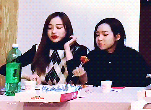 [에이프릴] 아침부터 꽤나 추운 것 같아서 진솔이 | 인스티즈