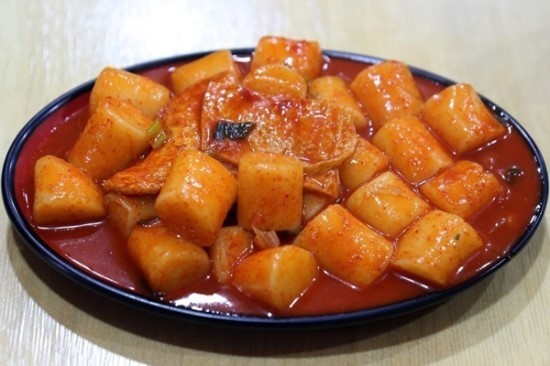 쌀떡볶이 vs 밀떡볶이.vote | 인스티즈