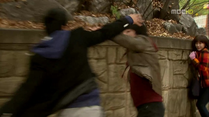 [지붕뚫고하이킥] 띠드버거.jpg | 인스티즈