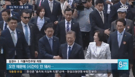 문재인 대통령이 궁금했던 외신기자의 질문..jpg | 인스티즈