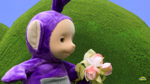 나비 쫓는 텔레토비.jpg (텔레토비 무서워하는 사람 주의) | 인스티즈