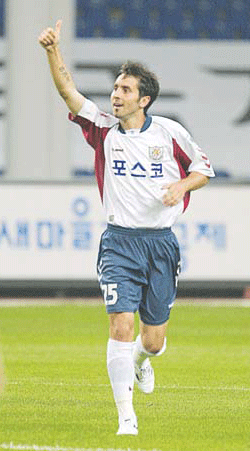 [사진으로함께하는] 중국,중동 부럽지 않았던 2000년대 외국인선수들(에드밀손,마그노,보띠,힝키,이따마르,모따,도도,마차도,네아가,마토,나드손,따바레즈 등등) | 인스티즈