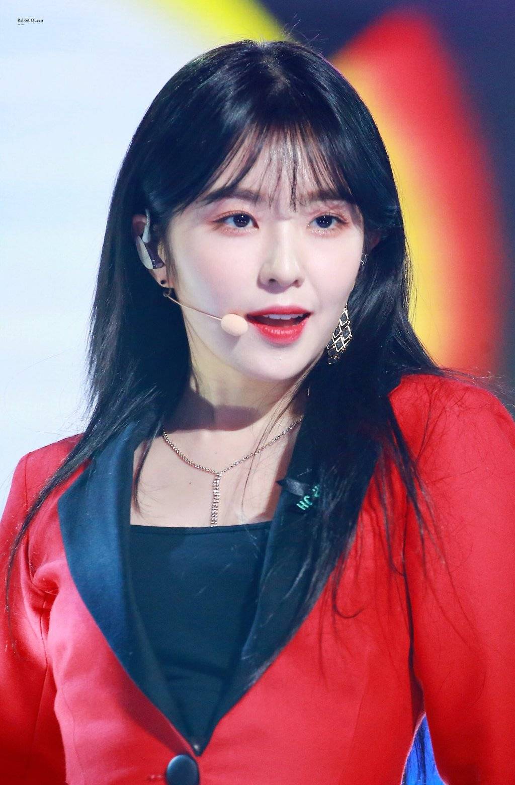 연말에도 예쁜 얼굴천재 아이린.jpg | 인스티즈