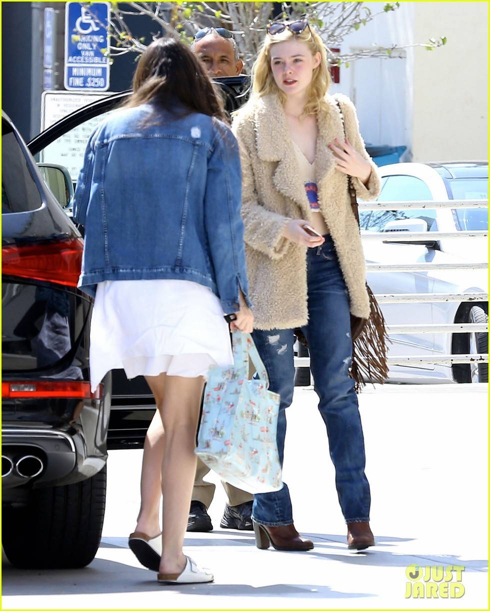 백인들 사이에서도 새하얀 피부를 가진 여배우 | 인스티즈