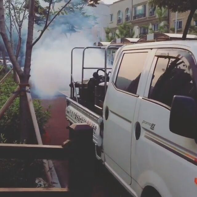 아직도 다니는 소독차.jpg | 인스티즈