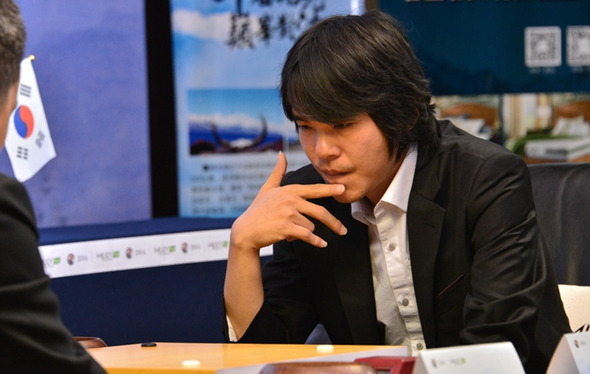 [이세돌] 천재가 집중했을때 눈빛.jpg | 인스티즈