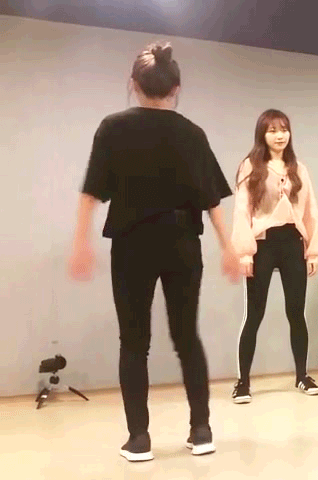 코믹한 춤도 느낌있게 소화하는 슬기.gif | 인스티즈