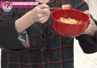 음식 먹는 모습도 이쁜 아이린.gif | 인스티즈