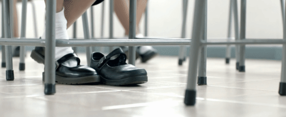 [배드지니어스] 무뚝뚝하지만 친구에게는 다정한 천재고딩.jpggif | 인스티즈