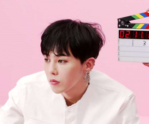 아이돌미 터진 10년전 지드래곤.gif | 인스티즈