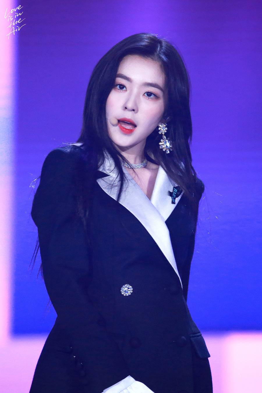 연말에도 예쁜 얼굴천재 아이린.jpg | 인스티즈