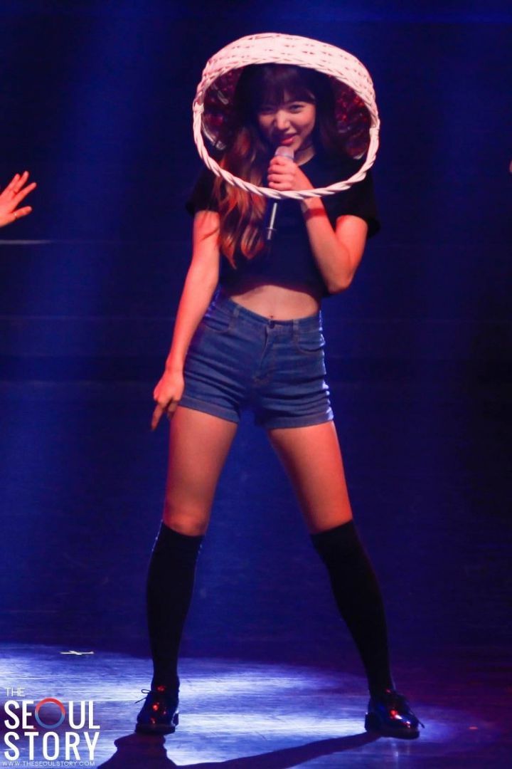 예쁜 몸매 라인을 가진 에이핑크 남주.jpgif | 인스티즈