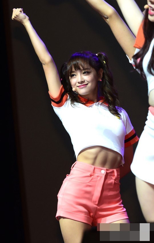 온 몸이 근육질인 걸그룹 멤버.JPGIF | 인스티즈