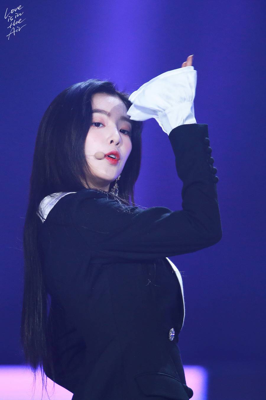 연말에도 예쁜 얼굴천재 아이린.jpg | 인스티즈