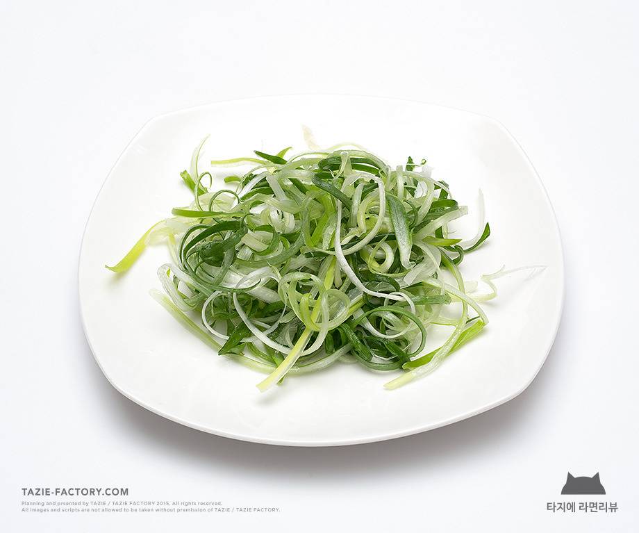 돼지고기 대파 라면 | 인스티즈