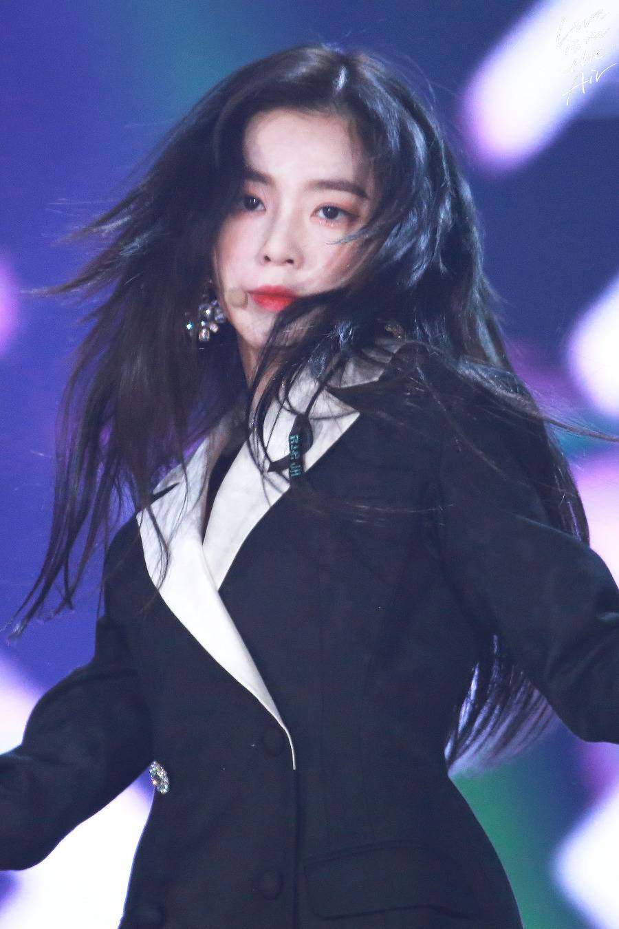 연말에도 예쁜 얼굴천재 아이린.jpg | 인스티즈