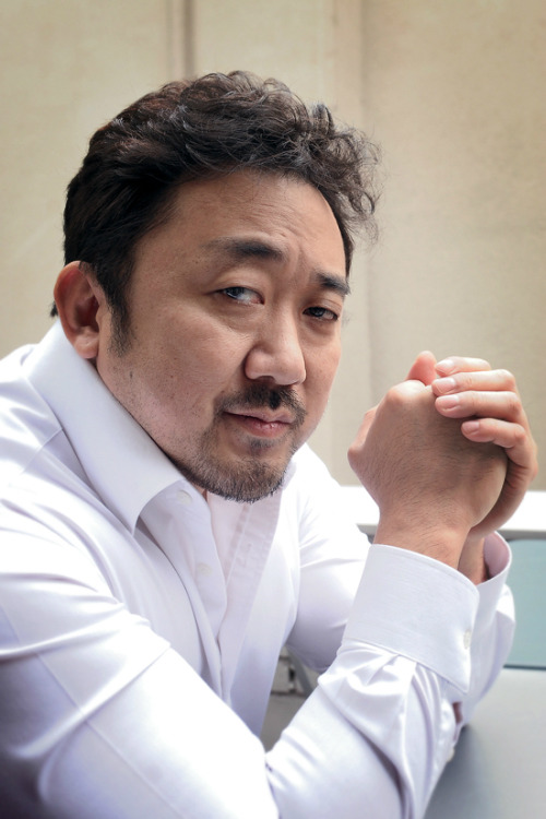 개강후 밥 사달라면 복학생 오빠들이 밥 잘 사줄것같은 신입생 | 인스티즈