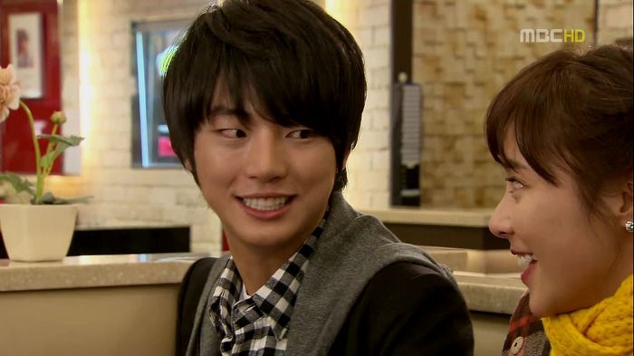 [지붕뚫고하이킥] 띠드버거.jpg | 인스티즈