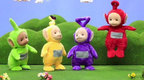 나비 쫓는 텔레토비.jpg (텔레토비 무서워하는 사람 주의) | 인스티즈