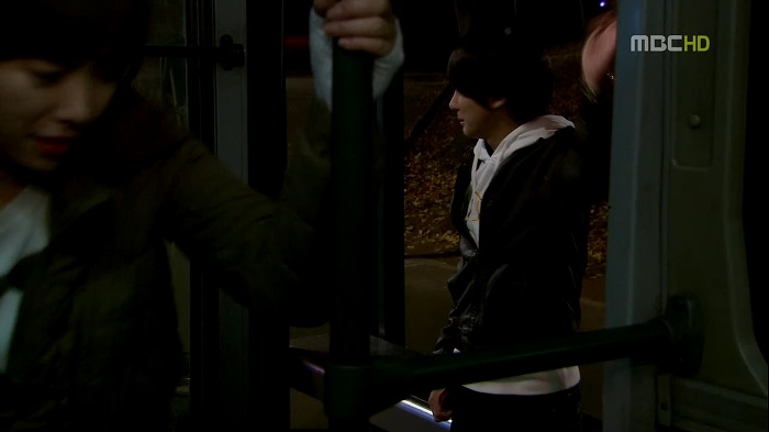 [지붕뚫고하이킥] 띠드버거.jpg | 인스티즈