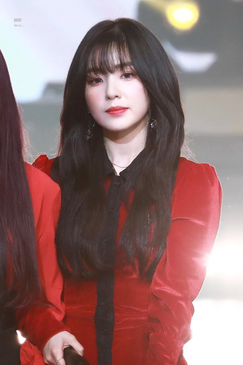연말에도 예쁜 얼굴천재 아이린.jpg | 인스티즈