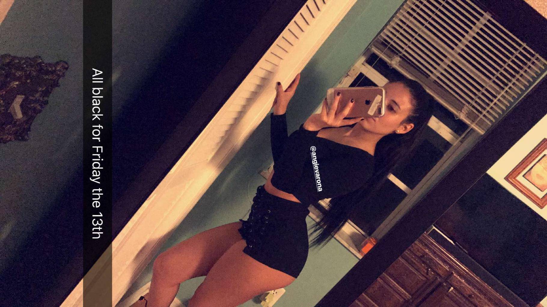 앤지 바로나 | 인스티즈