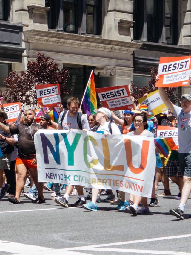 어제 뉴욕에서 진행한 퀴어 프라이드 행진 2017 | 인스티즈