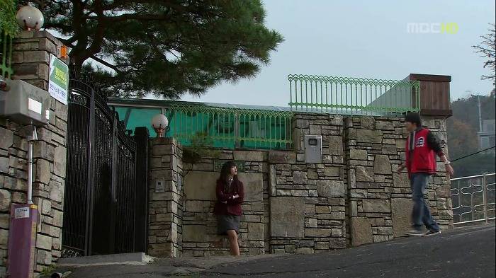 [지붕뚫고하이킥] 띠드버거.jpg | 인스티즈