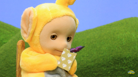 나비 쫓는 텔레토비.jpg (텔레토비 무서워하는 사람 주의) | 인스티즈