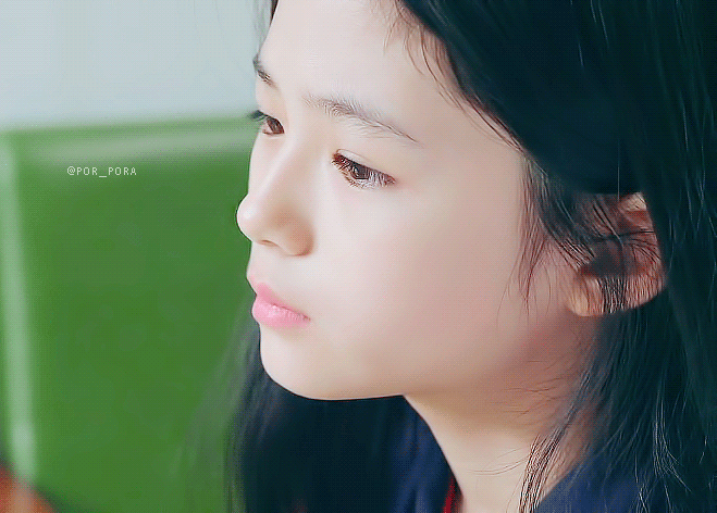 [아가씨] 많은 사람들이 실제 일본인인줄 아는 김민희 아역 .JPG | 인스티즈