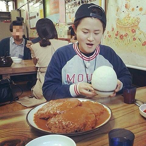 가면갈수록 밥이 많아지는 대왕 돈까스..jpg | 인스티즈