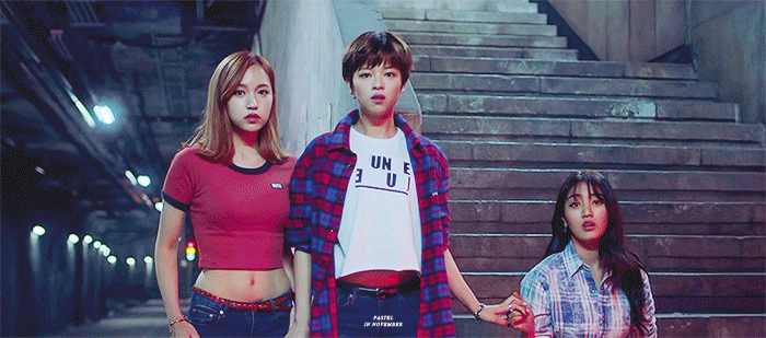 [트와이스] 새벽에 트와이스 팬들 뒤집어지게한 미나 허리라인 | 인스티즈