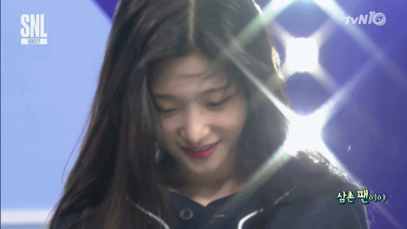 SNL에서 아련 표정 재연하는 정채연.gif | 인스티즈